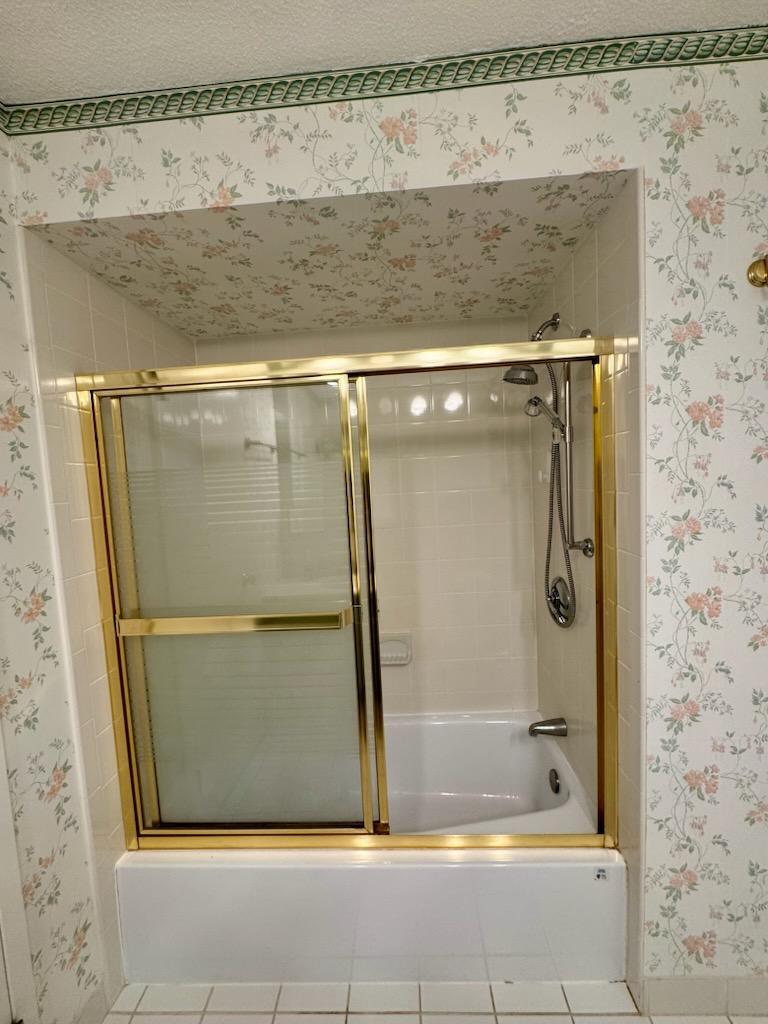 Building Photo - 1004 Paradise Rd