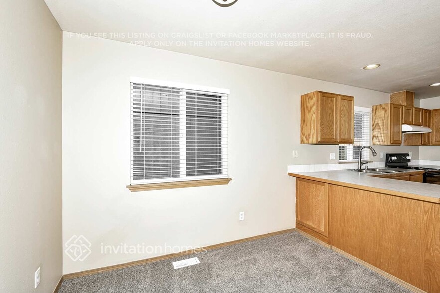 Building Photo - 20213 13th Ave Ct E