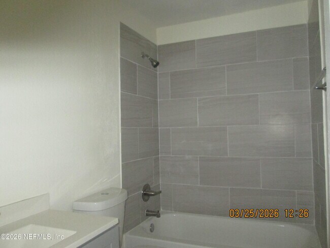 Building Photo - 1200 Bretta St