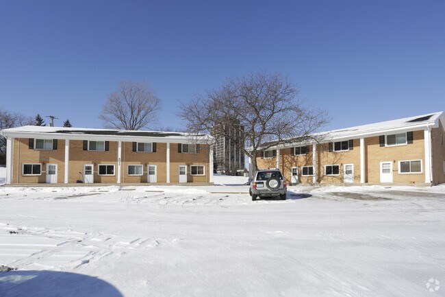 Building Photo - Washburn Circle Townhomes