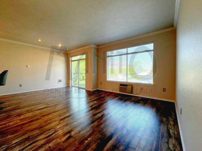 Building Photo - Stunning Liberty Lake Condo