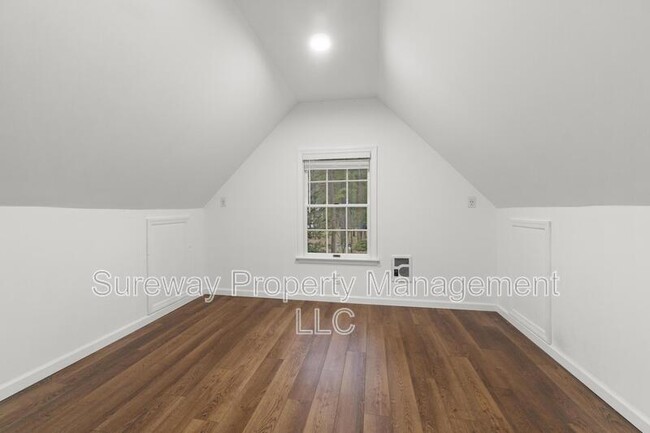 Building Photo - 1 Sweet Gum Ct