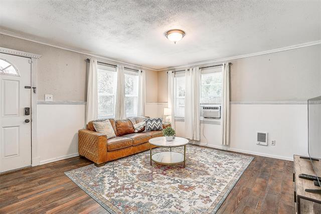 Building Photo - 402 NW 5th St