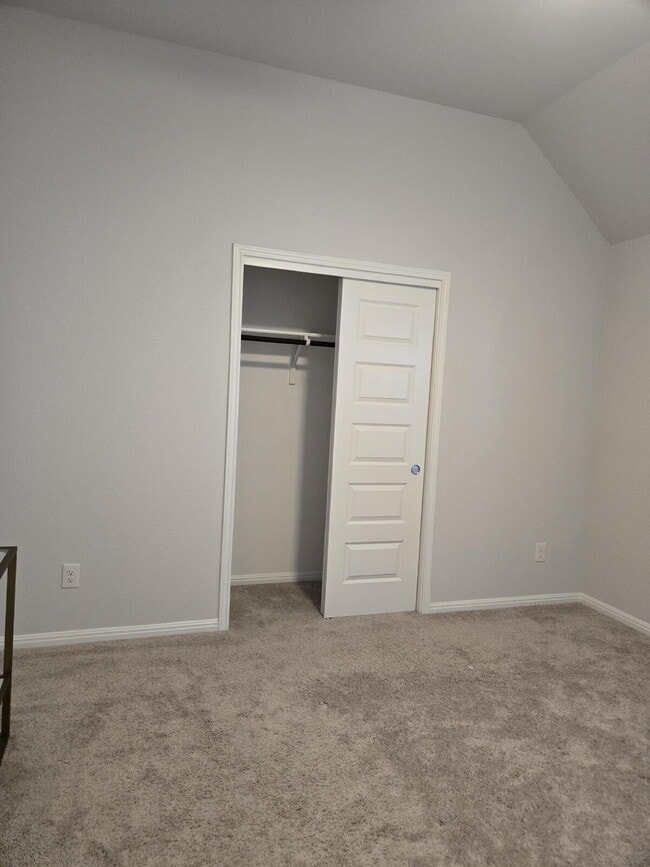 Building Photo - Gorgeous First Time Rental, 4 bed, 3 full bath in highly desirable Hills of Bear Creek