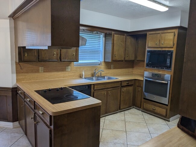 Building Photo - 17526 Teal Forest Ln