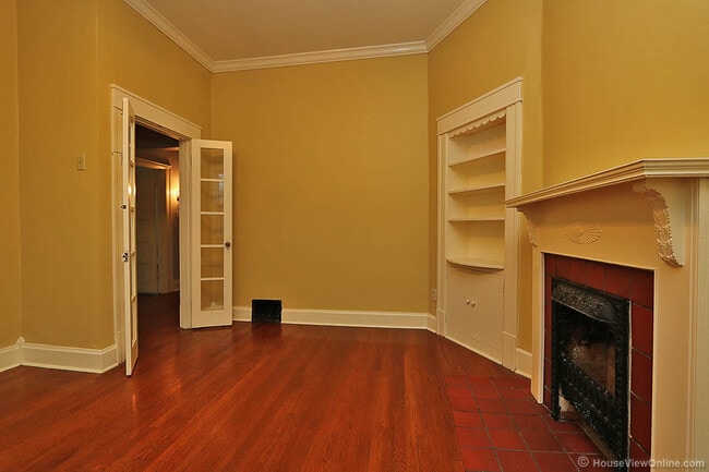 Building Photo - Three Story House Close to SEMO - June 2026- May 2027 Lease