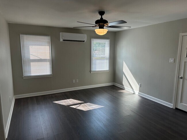 Building Photo - 1116 Cornelia Cir