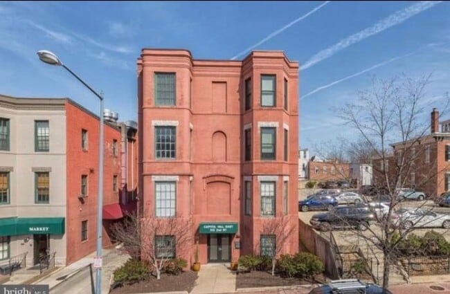 Building Photo - Capitol Hill 1B/ 1B with a View of The Har...