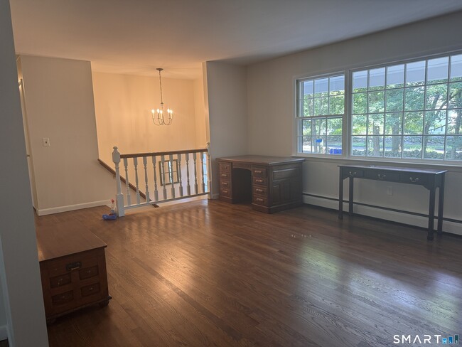 Building Photo - 38 Nursery St
