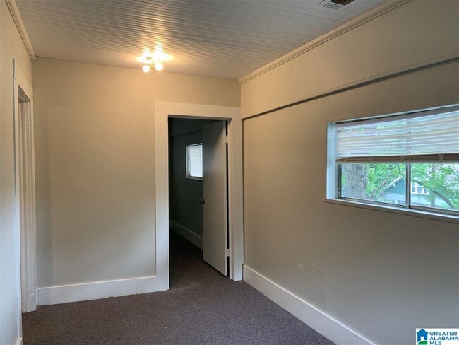 Building Photo - 1826 2nd Ave S