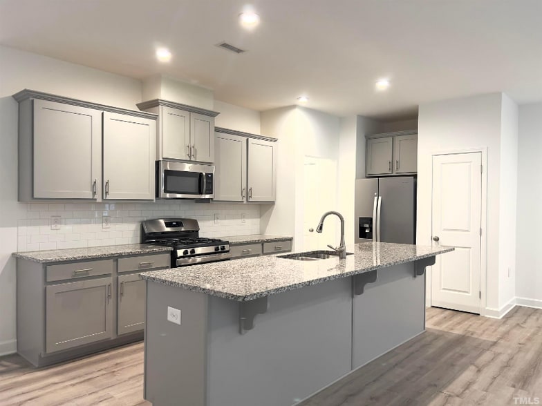 Building Photo - 135 Orvis Dr