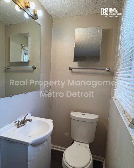 Building Photo - 18928 Stoepel St