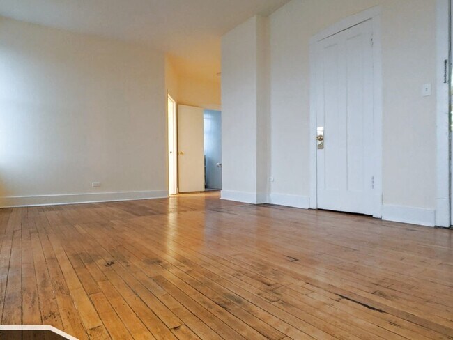 Building Photo - 1534 N Kedzie Ave