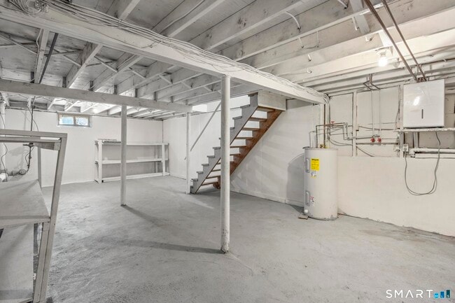 Building Photo - 675 Millville Ave