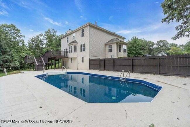 Building Photo - 380 Sapphire Dr