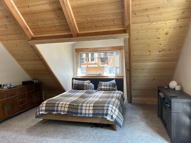 Building Photo - Upscale Chalet with 2 Car Garage Backing t...