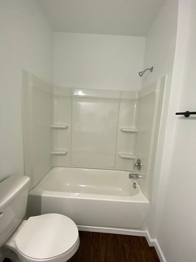 Building Photo - 924 Excelsior St