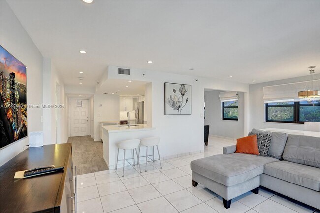 Building Photo - 1201 S Ocean Dr
