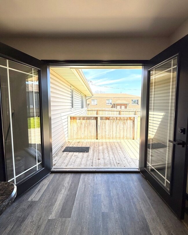 Building Photo - Beautifully Remodeled West Side Home | 3 Bedroom + Finished Basement Space