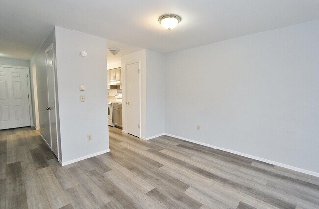 Building Photo - 123 Oxley Rd