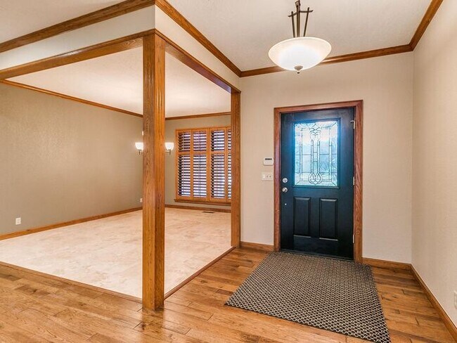 Building Photo - *Rare Find* Stunning Brookhaven 4 Bed 2.5 ...