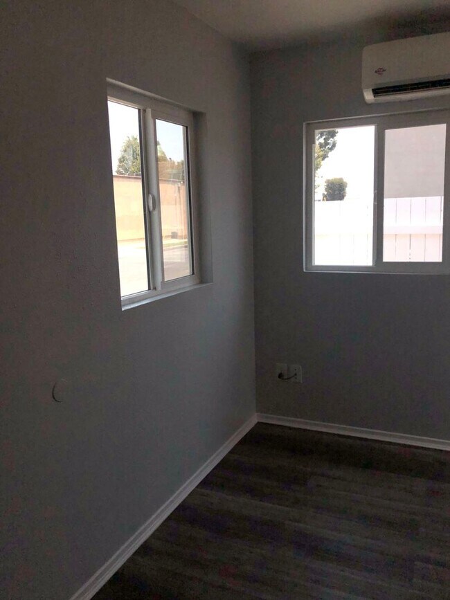 Building Photo - 5890 Gardenia Ave