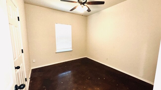 Building Photo - Beautiful 3 bedroom near Potranco!