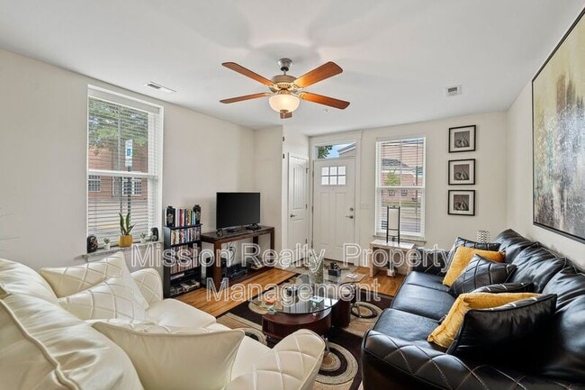 Building Photo - 4307 Fountain Square Plaza