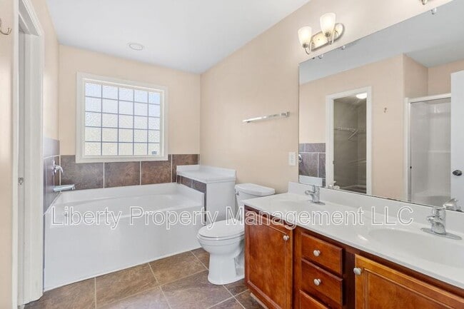 Building Photo - 47 Strike Eagle Dr