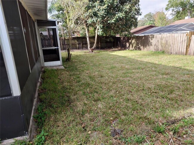 Building Photo - 2001 Groveland Rd