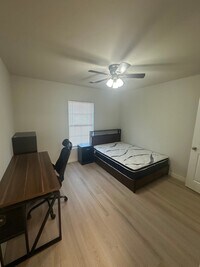 Building Photo - 462 Camellia Bloom Dr