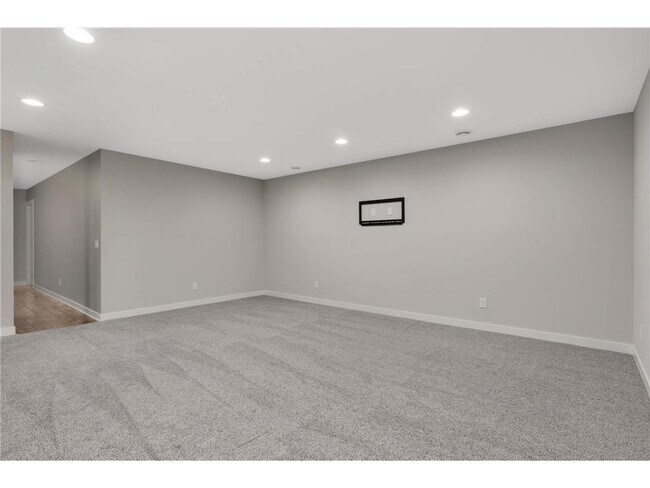 Building Photo - 15590 Duck Trail Ln
