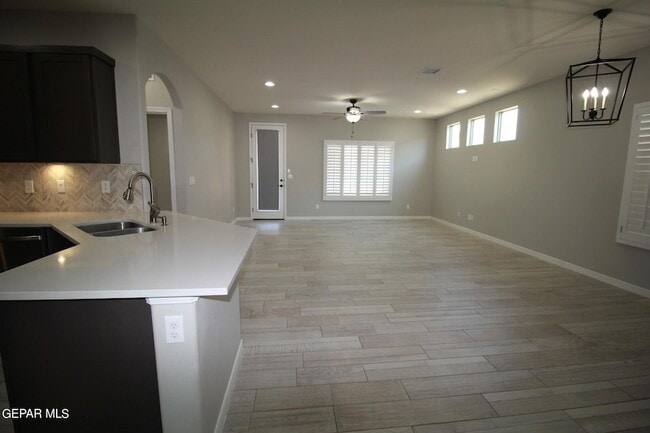 Building Photo - 509 Cedarwood Ave