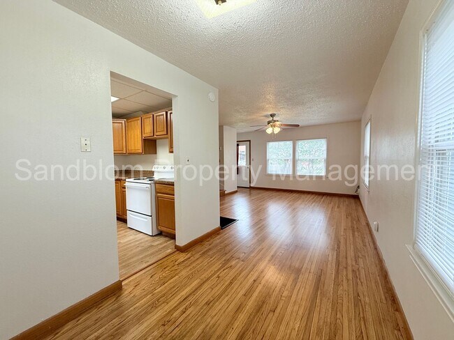 Building Photo - For Lease | Brookside | Available Now!