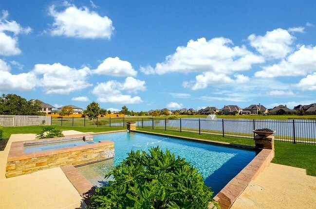 Building Photo - 2703 Bonnie Bray Dr