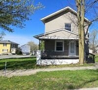 Building Photo - NEW LISTING!!! 3 Bedroom House - MOVE IN SPECIAL