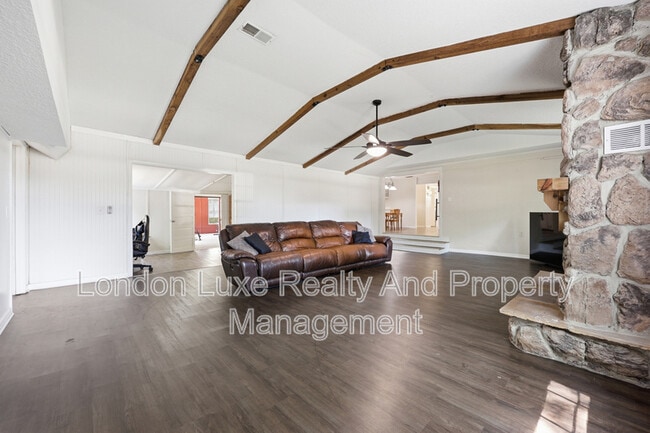 Building Photo - 9246 Bearden Rd