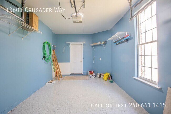 Building Photo - 13601 Crusader Way