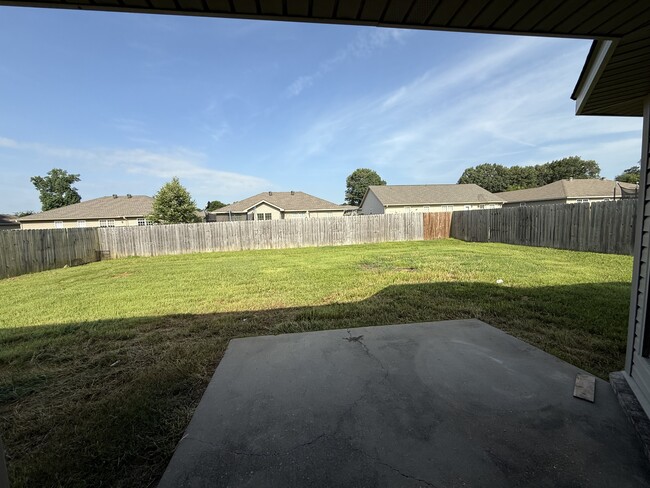 Building Photo - 3591 Dover Dr