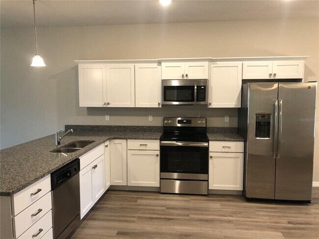 Building Photo - 35 Wood Arbor Ln