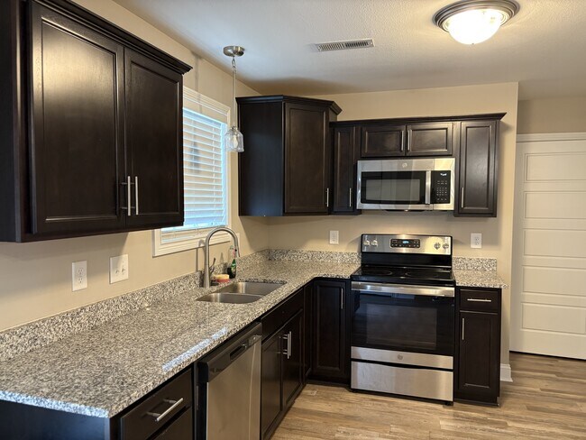 Building Photo - 235 Dugger Dr
