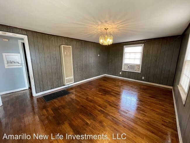 Building Photo - 2 br, 1.5 bath House - 818 S. Dallas