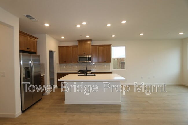 Building Photo - 4249 Privas Wy