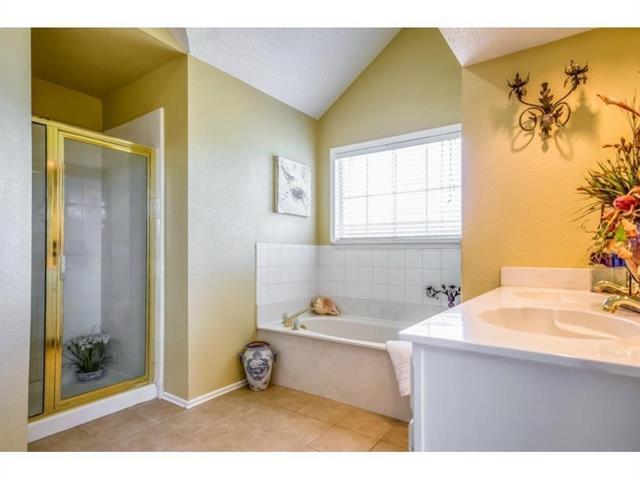 Building Photo - 944 Golden Grove Dr