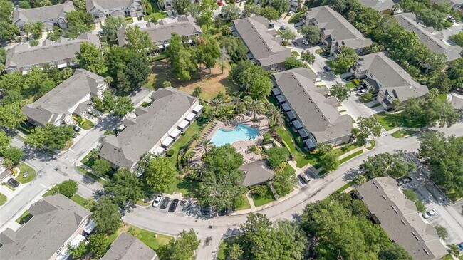 Building Photo - 2110 Stockton Dr
