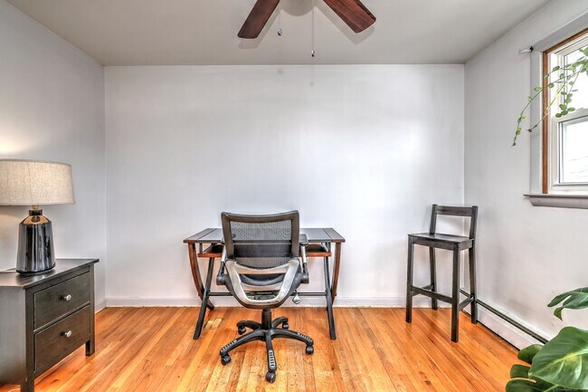 Building Photo - 59 Turnor Ave