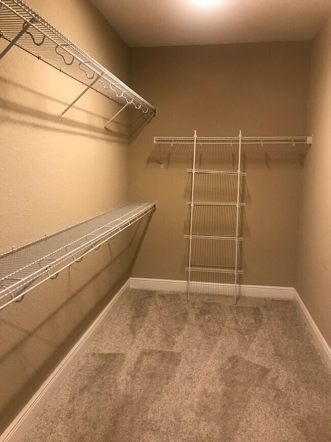 Building Photo - Lake Nona Townhome 3 Bed 2.5 Bath - Move in Special $500 off First Month Rent