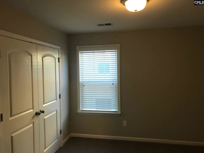 Building Photo - 374 Hollow Cove Rd
