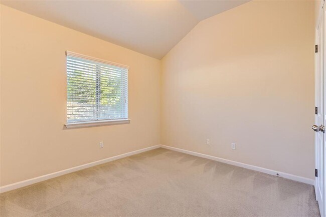 Building Photo - 273 Bridgestone Way