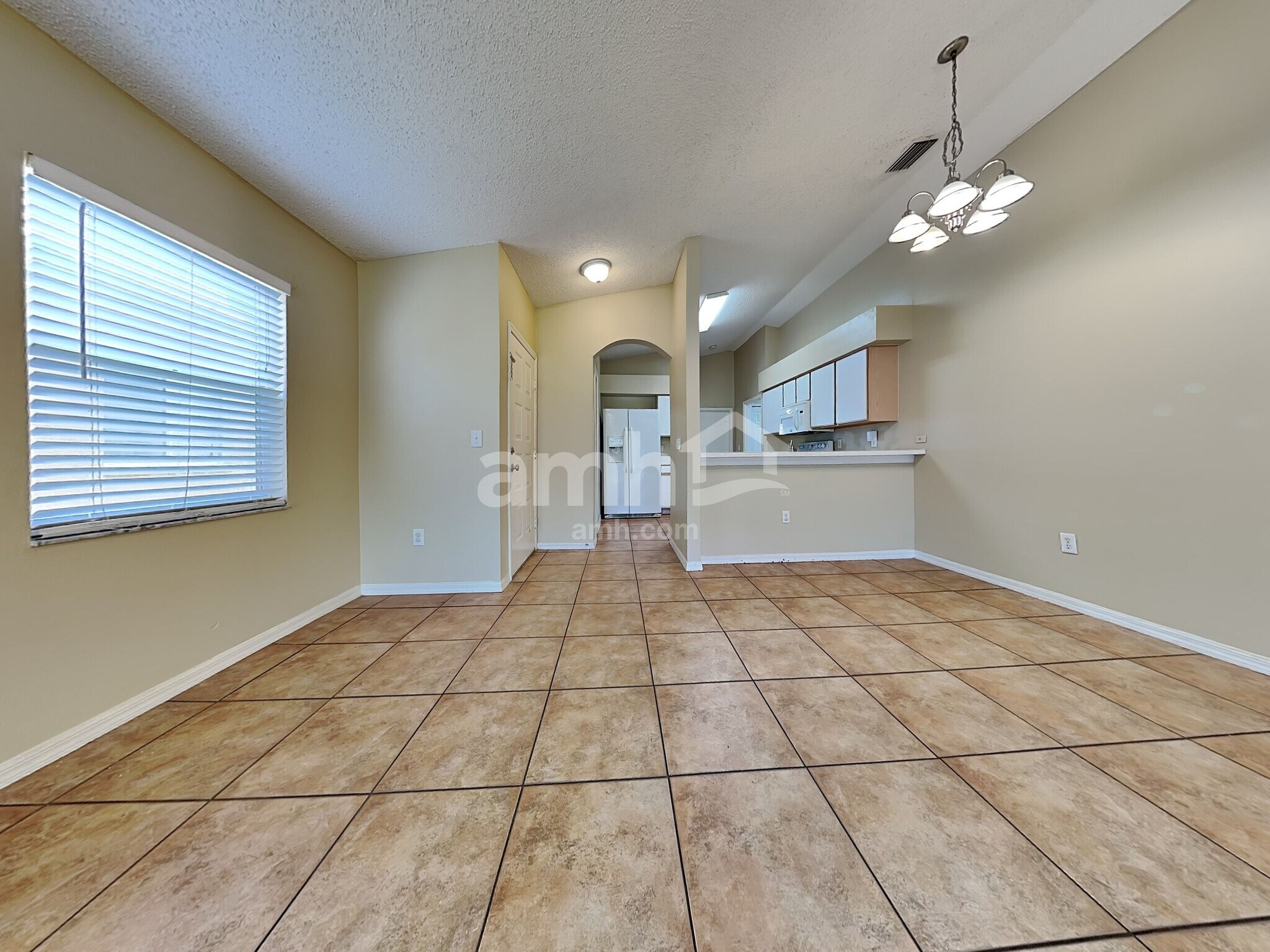 Building Photo - 4426 Country Hills Blvd